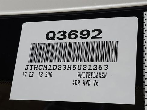 Used 2017 Lexus IS 300 AWD image 30