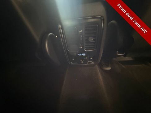 Used 2019 Jeep Grand Cherokee Limited w/ Luxury Group II AWD/4WD image 42