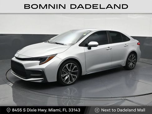 Used 2022 Toyota Corolla SE FWD image 1