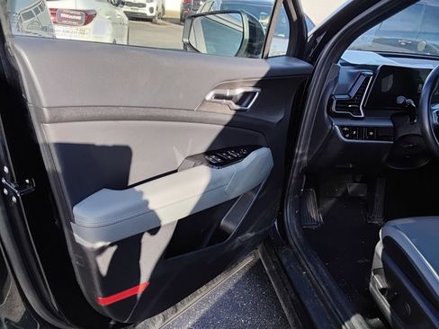Used 2023 Kia Sportage X-Line w/ X-Line Premium Package image 9