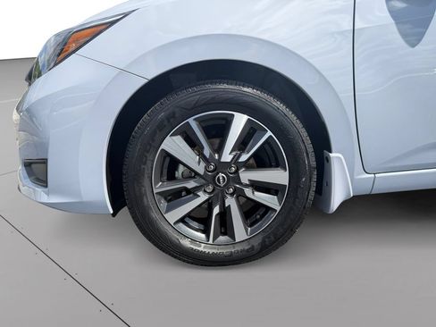Used 2025 Nissan Versa SV w/ Trunk Package FWD image 9