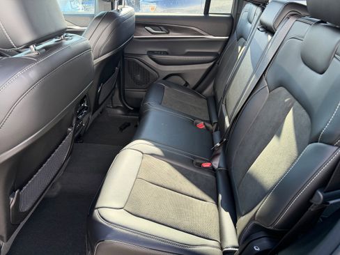 New 2026 Jeep Grand Cherokee Altitude AWD/4WD image 5