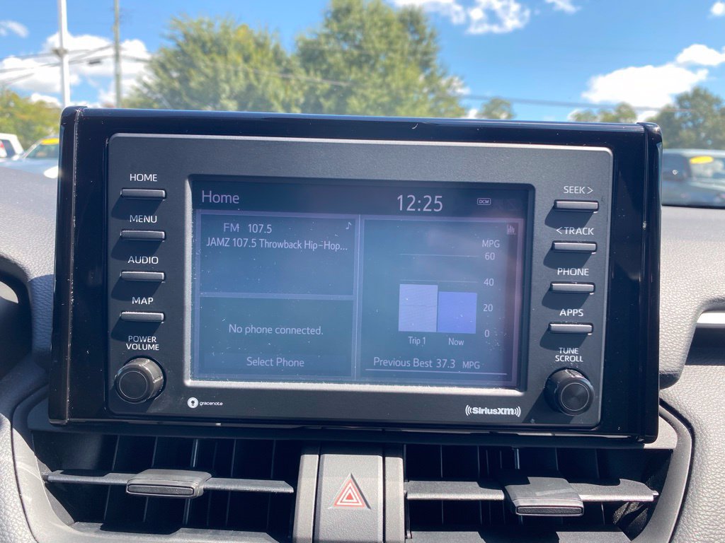 Used 2022 Toyota RAV4 XLE AWD/4WD image 22