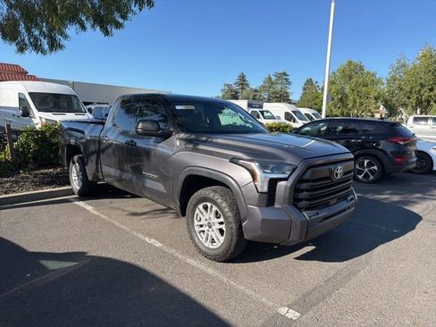 Used 2022 Toyota Tundra SR5 AWD/4WD image 1