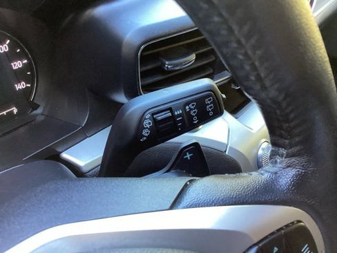 Used 2021 Ford Explorer XLT w/ Equipment Group 202A image 55