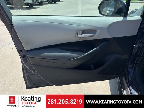 Used 2021 Toyota Corolla LE FWD image 11