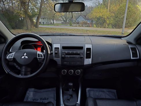 Used 2008 Mitsubishi Outlander XLS image 14