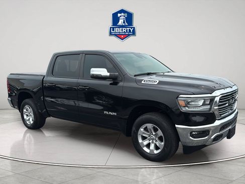 Used 2023 RAM 1500 Laramie AWD/4WD image 15