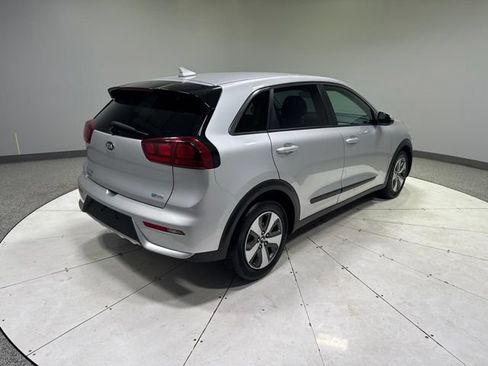 Used 2018 Kia Niro FE FWD image 5