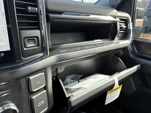 New 2026 Ford F250 Lariat w/ Lariat Premium Package image 38