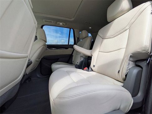 New 2025 Cadillac XT6 Premium Luxury image 14