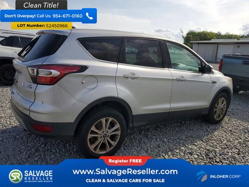 Used 2017 Ford Escape SE w/ SE Cold Weather Package AWD/4WD image 4
