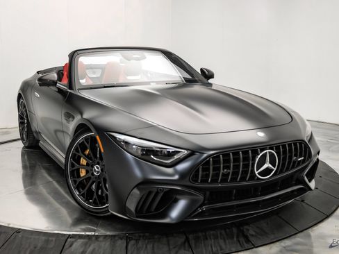 Used 2024 Mercedes-Benz SL 63 AMG S e Performance 4MATIC image 32