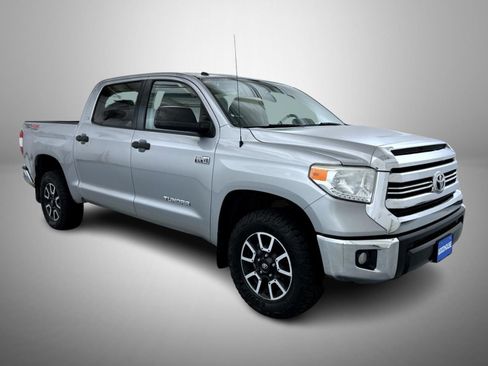 Used 2016 Toyota Tundra SR5 w/ TRD Off Road Package AWD/4WD image 3