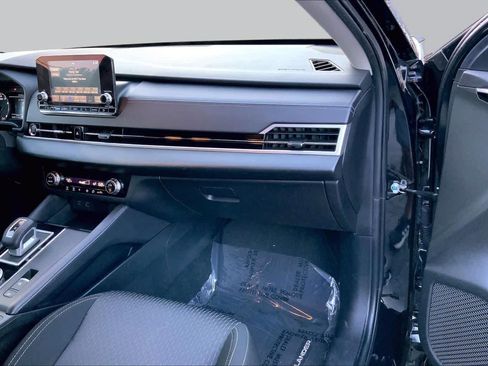Used 2023 Mitsubishi Outlander ES FWD image 34