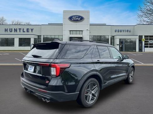 Used 2025 Ford Explorer ST w/ Sun And Sound Package AWD/4WD image 4