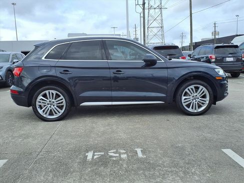 Used 2018 Audi Q5 2.0T Premium Plus w/ Premium Plus Package image 25