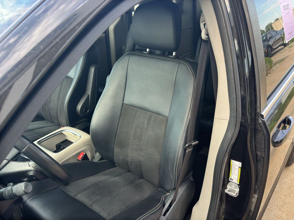 Used 2019 Dodge Grand Caravan SXT FWD image 26