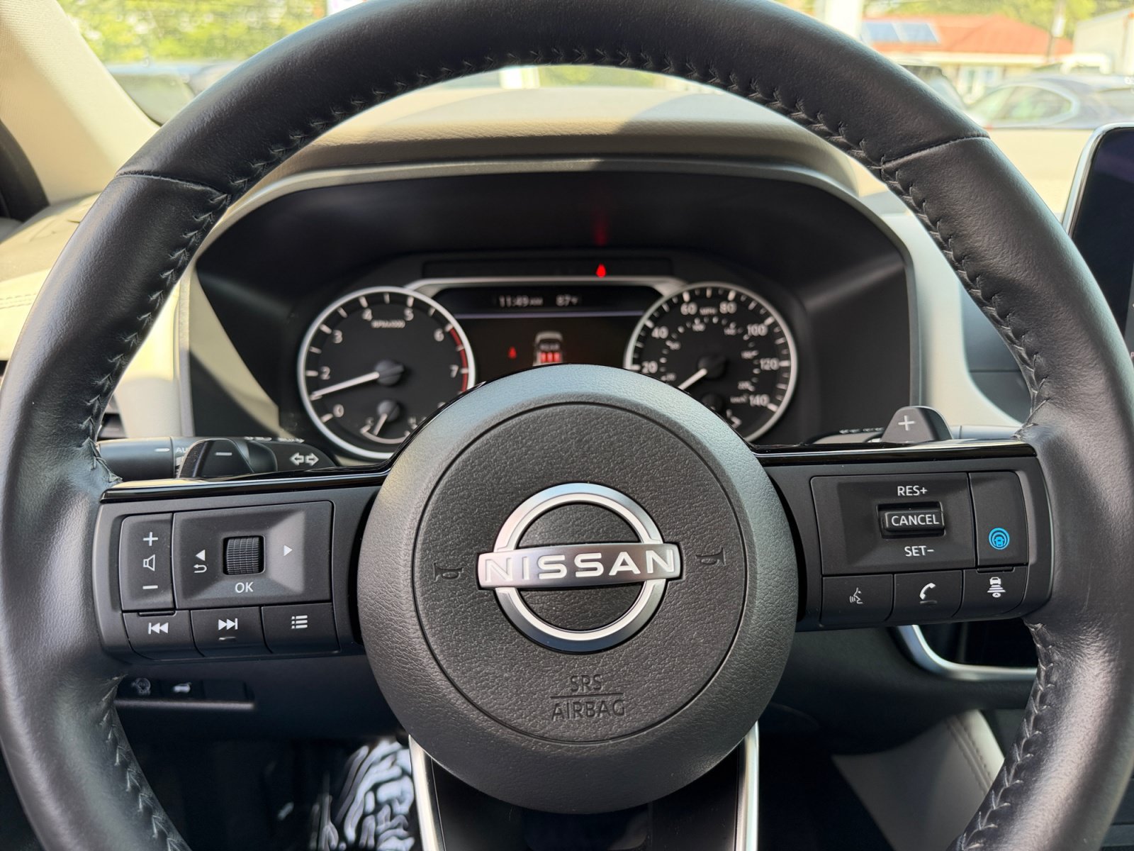 Used 2023 Nissan Rogue SL AWD/4WD image 21