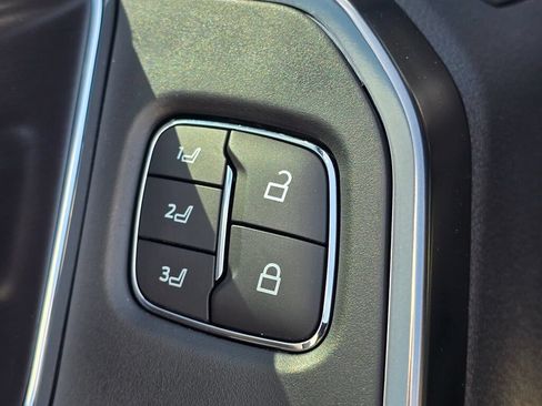 Used 2026 Ford F350 Platinum AWD/4WD image 34