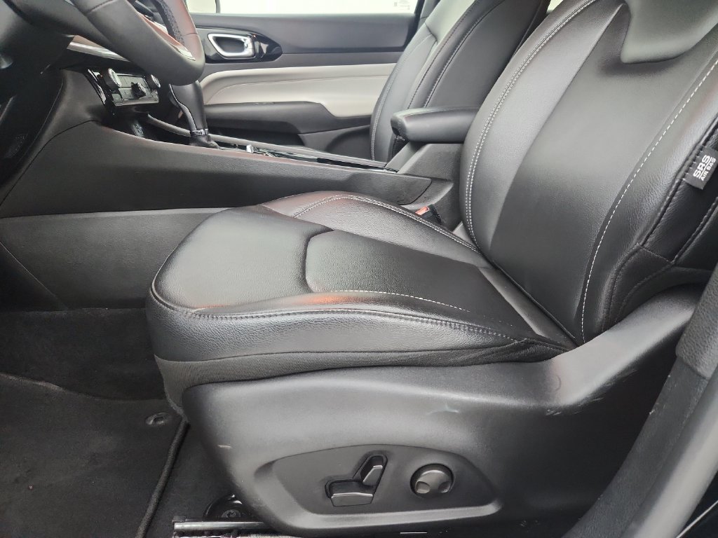 Certified 2026 Jeep Compass Limited AWD/4WD image 22