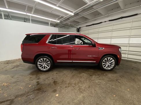 Used 2024 GMC Yukon Denali w/ Advanced Technology Package image 7