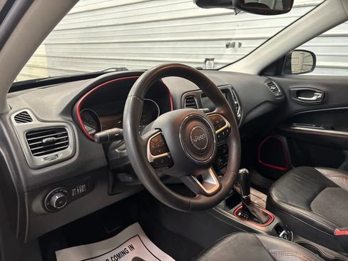 Used 2021 Jeep Compass Trailhawk AWD/4WD image 12