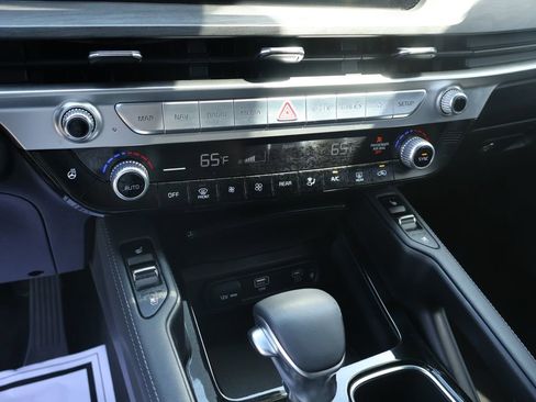 Used 2023 Kia Telluride EX X-Line AWD/4WD image 40