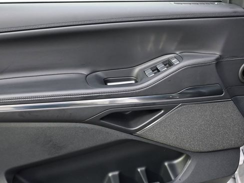 New 2026 Lincoln Navigator Reserve AWD/4WD image 23