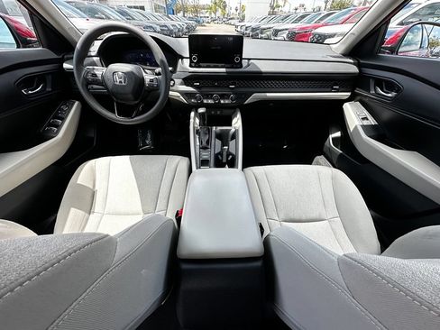 Used 2024 Honda Accord EX image 17