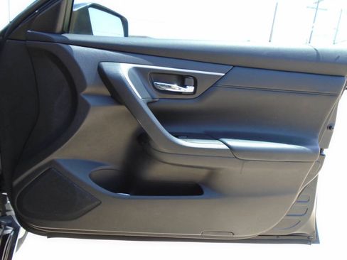 Used 2015 Nissan Altima 2.5 S w/ Power Driver Seat Package FWD image 31