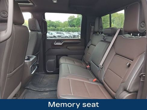 Used 2025 GMC Sierra 2500 Denali w/ Denali Reserve Package AWD/4WD image 21