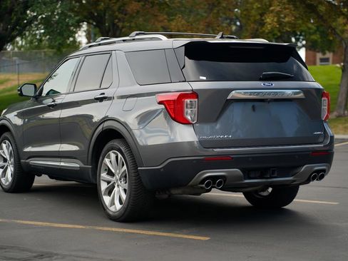 Used 2021 Ford Explorer Platinum w/ Equipment Group 601A AWD/4WD image 3