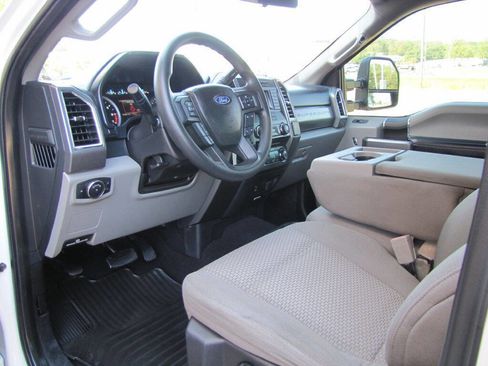 Used 2018 Ford F250 XLT image 13