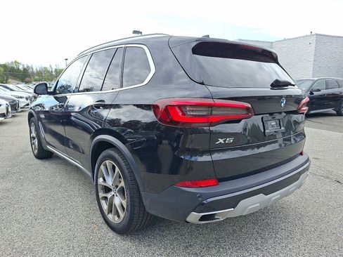 Used 2022 BMW X5 xDrive40i w/ Premium Package AWD/4WD image 4