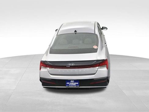 New 2026 Hyundai Elantra SEL Sport image 27