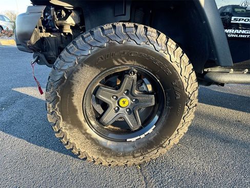 Used 2015 Jeep Wrangler Unlimited Sport w/ Quick Order Package 24S image 24