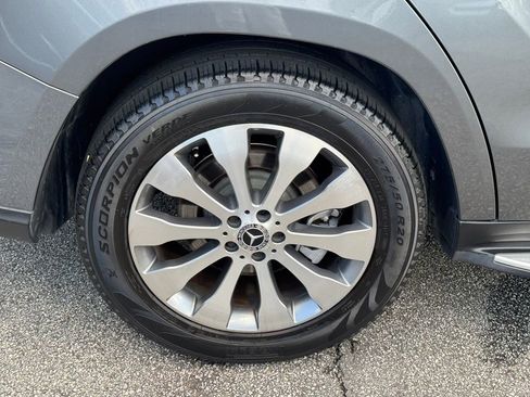 Used 2018 Mercedes-Benz GLS 450 4MATIC w/ Premium Package image 17
