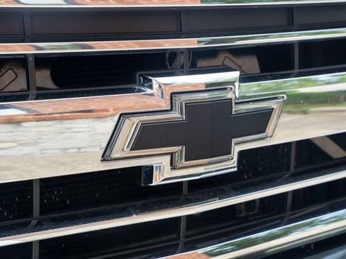 Used 2018 Chevrolet Silverado 2500 High Country w/ Duramax Plus Package AWD/4WD image 8