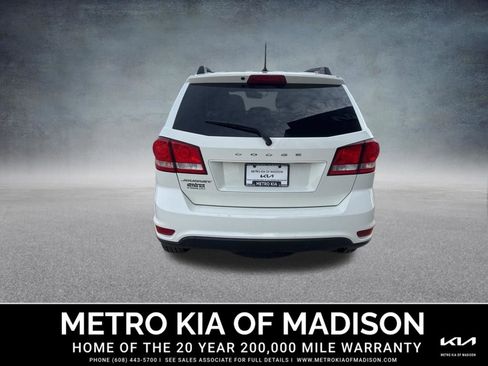 Used 2019 Dodge Journey SE w/ Blacktop Package image 5