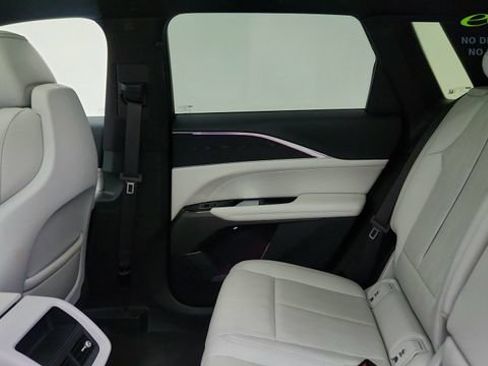 Used 2024 Cadillac Lyriq Luxury w/ LPO, Floor Liner Package AWD/4WD image 43