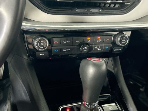 Used 2022 Jeep Compass Limited w/ Sun and Sound Group AWD/4WD image 15
