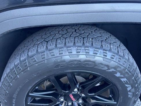 Used 2024 GMC Sierra 1500 Elevation w/ X31 Off-Road Package image 7