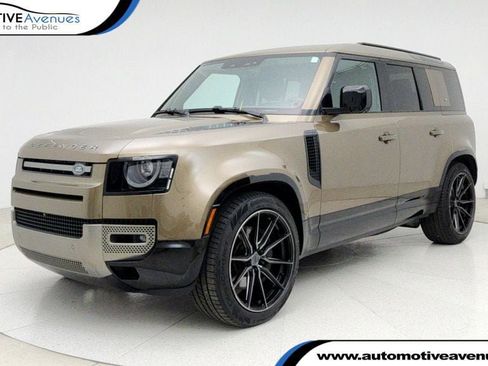 Used 2024 Land Rover Defender 110 X-Dynamic SE image 1