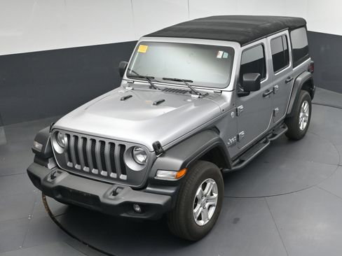 Used 2019 Jeep Wrangler Unlimited Sport S image 31