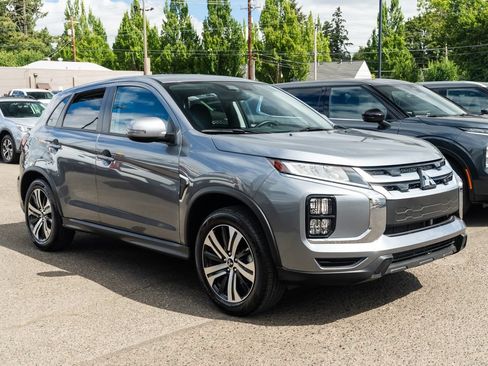 Used 2026 Mitsubishi Outlander Sport SE AWD/4WD image 1