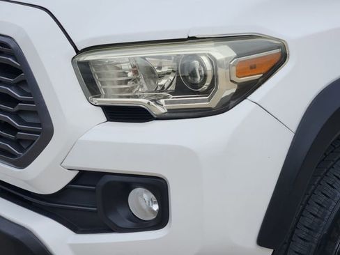 Used 2023 Toyota Tacoma TRD Off-Road image 6