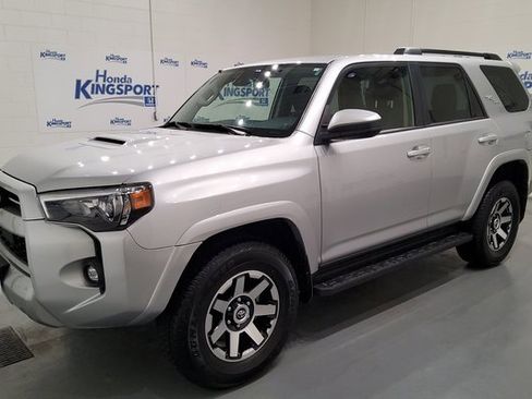 Used 2024 Toyota 4Runner TRD Off-Road image 43
