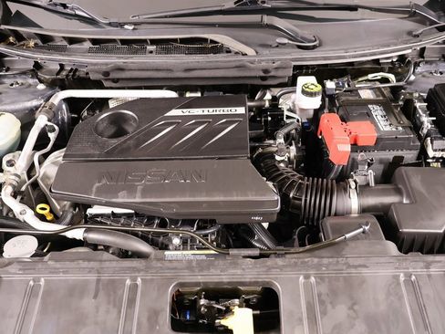 Used 2024 Nissan Rogue SV image 18