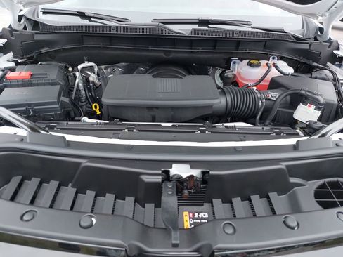 New 2025 Chevrolet Suburban Premier AWD/4WD image 27